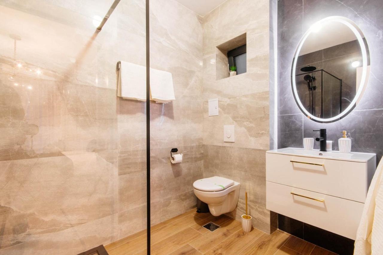 Liane Boutique Hotel คัมพูลุง โมลโดเวเนสค์ ภายนอก รูปภาพ