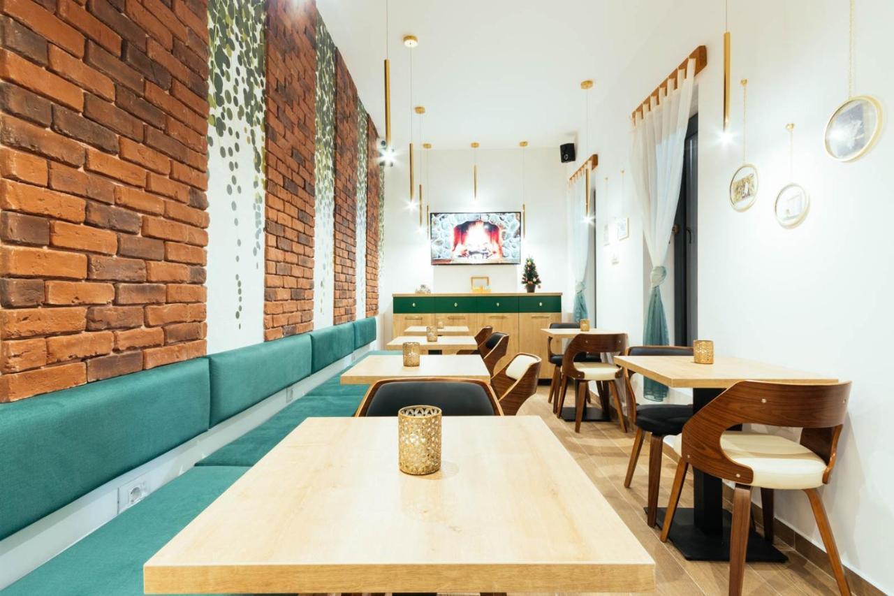 Liane Boutique Hotel คัมพูลุง โมลโดเวเนสค์ ภายนอก รูปภาพ