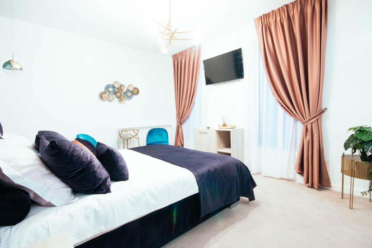 Liane Boutique Hotel คัมพูลุง โมลโดเวเนสค์ ภายนอก รูปภาพ