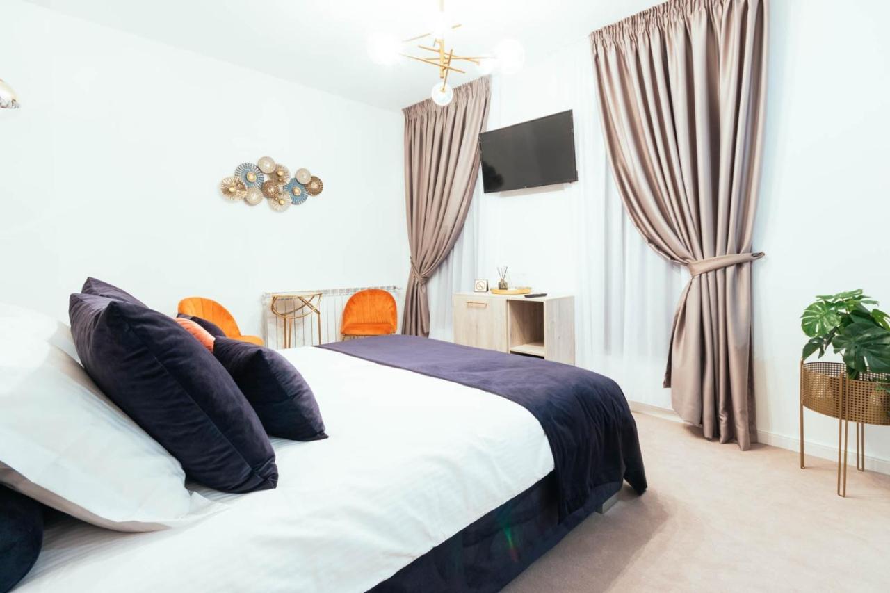 Liane Boutique Hotel คัมพูลุง โมลโดเวเนสค์ ภายนอก รูปภาพ